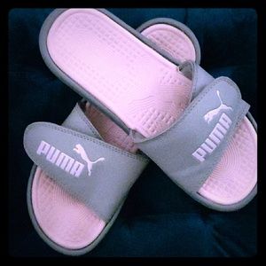 Puma Pink / Grey Slides